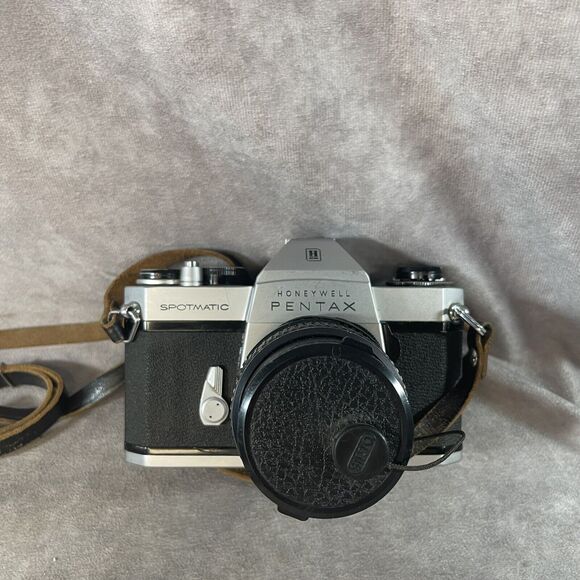 Pentax Spotmatic 35mm SLR Film Camera with Super Takumar lens & Wide Angel Lens - Picture 10 of 16